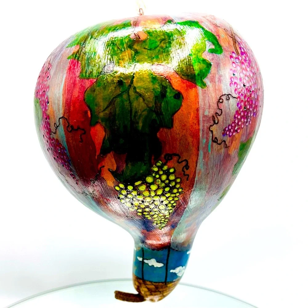 NEW Original Hot Air “ BALLOON of GRAPES ” Hand Crafted Gourd Art Wine Lovers - Picture 9 of 17